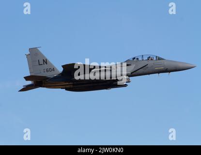 F-15E Strike Eagle AF 91-0604 beim Start, Start der Start- und Landebahn 07 RAF Lakenheath, 29.. Juli 2022 bei RAF Lakenheath in Großbritannien Stockfoto