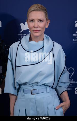 Venedig, It. 01. September 2022. Cate Blanchett nimmt an der Fotoschau für „Tar“ beim Internationalen Filmfestival Venedig 79. am 01. September 2022 in Venedig, Italien, Teil. Foto: Paolo Cotello/imageSPACE Kredit: Imagespace/Alamy Live News Stockfoto