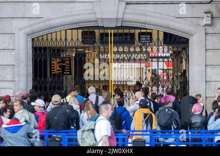 Ein weiterer Tag des Eisenbahnstreiks findet heute unter der Führung der Gewerkschaft GMT statt. Deutlich reduzierte Zugverbindungen ab 7am Uhr morgens. Abbildung: Reisen Stockfoto