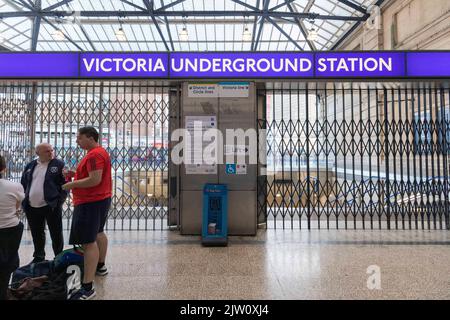 Ein weiterer Tag des Eisenbahnstreiks findet heute unter der Führung der Gewerkschaft GMT statt. Deutlich reduzierte Zugverbindungen ab 7am Uhr morgens. Im Bild: London Stockfoto