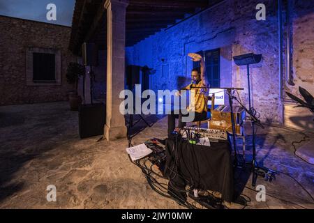 Amorante (IBAN Urizar), Versud-Festivalkonzert, Casa Del Poble, Santanyi, Mallorca, Balearen, Spanien Stockfoto