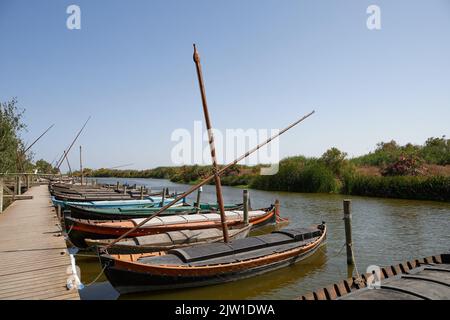 Catarroja Hafen für traditionelle Fischerboote (Pier) im Naturpark Valencia Albufera Stockfoto