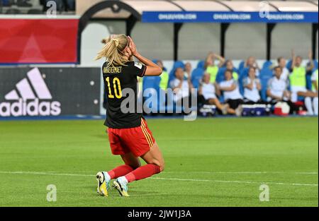 Heverlee, Belgien. 02. September 2022. Die belgische Justine Vanhaevermaet sieht beim Spiel zwischen der belgischen Nationalmannschaft der Frauen, den Roten Flammen, und Norwegen, in Heverlee, Belgien, am Freitag, den 02. September 2022, im Spiel 9 (von zehn) in der Gruppe F der Qualifikationsgruppe für die Weltmeisterschaft der Frauen 2023 niedergeschlagen aus. BELGA FOTO DAVID CATRY Kredit: Belga Nachrichtenagentur/Alamy Live News Stockfoto