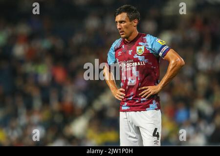 West Bromwich, Großbritannien. 02. September 2022. Jack Cork #4 von Burnley während des Sky Bet Championship-Spiels West Bromwich Albion gegen Burnley im Hawthorns, West Bromwich, Großbritannien, 2.. September 2022 (Foto von Gareth Evans/News Images) in West Bromwich, Großbritannien am 9/2/2022. (Foto von Gareth Evans/News Images/Sipa USA) Quelle: SIPA USA/Alamy Live News Stockfoto