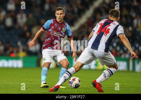 West Bromwich, Großbritannien. 02. September 2022. Josh Cullen #24 von Burnley während des Sky Bet Championship-Spiels West Bromwich Albion gegen Burnley im Hawthorns, West Bromwich, Großbritannien, 2.. September 2022 (Foto von Gareth Evans/News Images) in West Bromwich, Großbritannien am 9/2/2022. (Foto von Gareth Evans/News Images/Sipa USA) Quelle: SIPA USA/Alamy Live News Stockfoto