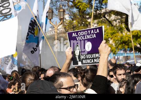 Buenos Aires, Argentinien. 02. September 2022. März zur Ablehnung des Angriffs auf Vizepräsidentin Cristina Fernández de Kirchner. (Foto: Esteban Osorio/Pacific Press) Quelle: Pacific Press Media Production Corp./Alamy Live News Stockfoto