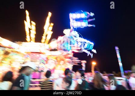 Toronto, Ontario, Kanada. 2. September 2022. Eine Karnevalsfahrt während der Canadian National Exhibition in Toronto, Kanada. Die Ausstellung kehrte in diesem Jahr zum ersten Mal seit 2019 aufgrund der COVID-Pandemie zurück. (Bild: © Arlyn McAdorey/ZUMA Press Wire) Bild: ZUMA Press, Inc./Alamy Live News Stockfoto