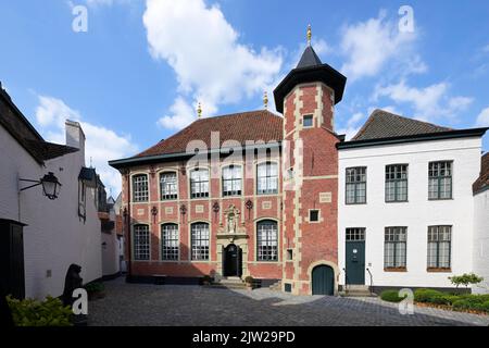 St. Elisabeth Beguinage, Kortrijk, Flandern, Belgien Stockfoto