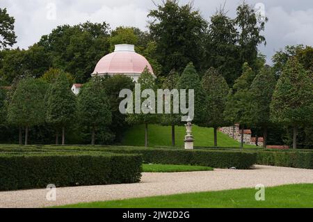 30. August 2022, Brandenburg, Gransee/OT Meseberg: Der Garten von Schloss Meseberg. Foto: Soeren Sache/dpa Stockfoto