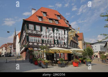 Fachwerkhaus Alte Post Restaurant und Hotel mit Nasenschild in Nagold in der Alten Post, Nagold, Nagoldtal, Nordschwarzwald, Schwarzwald Stockfoto
