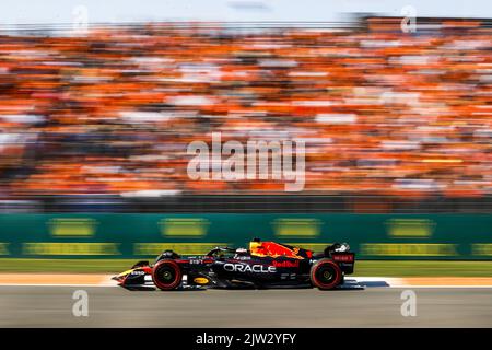 ZANDVOORT - Max Verstappen Red Bull während des freien Trainings 3. vor dem Grand Prix der Niederlande F1 auf dem Circuit of Zandvoort am 3. September 2022 in Zandvoort, Niederlande. ANP SEM VAN DER WAL Stockfoto