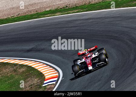 Guanyu Zhou (CHN) Alfa Romeo F1 Team C42. 03.09.2022. Formel 1 Weltmeisterschaft, Rd 14, Großer Preis Der Niederlande, Zandvoort, Niederlande, Qualifizierender Tag. Bildnachweis sollte lauten: XPB/Press Association Images. Stockfoto