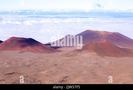 Mit über 4200 Metern ist der Mauna Kea der höchste Gipfel des hawaiianischen Archipels. Der Berg ist den Hawaiianern heilig. Stockfoto