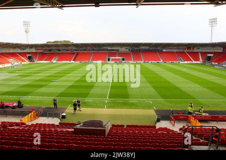 Eco - Power Stadium, Doncaster, England - 3.. September 2022 Allgemeine Ansicht des Platzes und des Innenbereichs des Bodens vor dem Spiel Doncaster Rovers gegen Mansfield Town, Sky Bet League Two, 2022/23, Eco - Power Stadium, Doncaster, England - 3.. September 2022 Credit: Arthur Haigh/WhiteRoseFotos/Alamy Live News Stockfoto