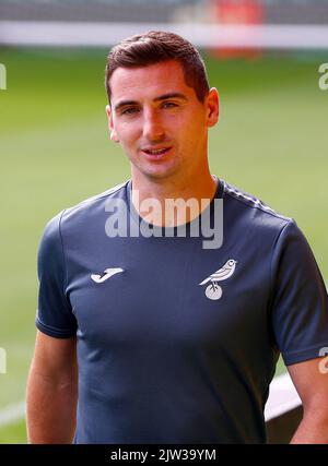 Norwich, Großbritannien. 03. September 2022. Kenny McLean von Norwich City trifft am 3. 2022. September in Norwich, England, vor dem Sky Bet Championship-Spiel zwischen Norwich City und Coventry City in der Carrow Road ein. (Foto von Mick Kearns/phcimages.com) Credit: PHC Images/Alamy Live News Stockfoto