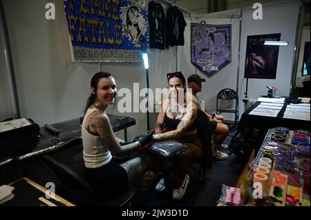 Die Big London Tattoo Show fand im Excel London, London, UK statt. - 3.. September 2022. Stockfoto