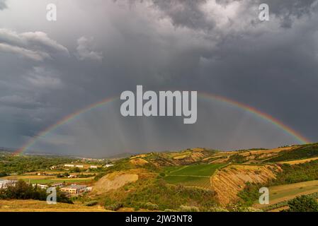 Abruzzen ist eine italienische Region östlich von Rom, zwischen der Adria und dem Apennin. Stockfoto