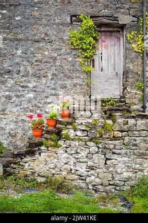 Kunst in einer ländlichen Tür, Killington, Western Dales, Yorkshire, Großbritannien Stockfoto