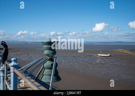 Waiting for High Tide, Morecambe Bay Mudflats, Lancashire, Großbritannien Stockfoto