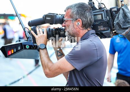 Canal+ TV bei der Arbeit während der Formel 1 Heineken Dutch Grand Prix 2022, 15. Runde der FIA Formel 1 Weltmeisterschaft 2022 vom 2. Bis 4. September 2022 auf dem Zandvoort Circuit, in den Niederlanden, Belgien - Foto Florent Gooden / DPPI Stockfoto