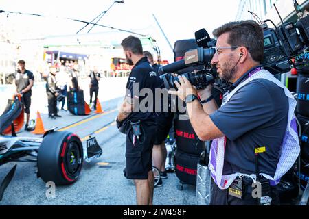 Canal+ TV bei der Arbeit während der Formel 1 Heineken Dutch Grand Prix 2022, 15. Runde der FIA Formel 1 Weltmeisterschaft 2022 vom 2. Bis 4. September 2022 auf dem Zandvoort Circuit, in den Niederlanden, Belgien - Foto Florent Gooden / DPPI Stockfoto