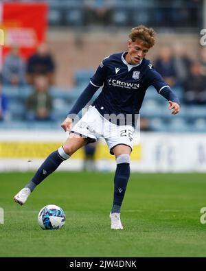 3.. September 2022; Dens Park, Dundee, Schottland: Scottish Championship Football, Dundee versus Queens Park; Ben Williamson von Dundee Credit: Action Plus Sports Images/Alamy Live News Stockfoto