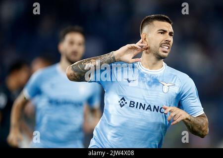 Rom, Italien. 3. September 2022. Matteo Zaccagni aus dem Latium feiert nach dem Tor während der italienischen Serie Ein Fußballspiel zwischen Latium und Neapel im Olympiastadion in Rom Credit: Riccardo De Luca - Update Images/Alamy Live News Stockfoto