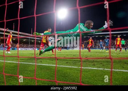 DEVENTER, NIEDERLANDE - 3. SEPTEMBER: Torwart Jeffrey de lange von Schieß los. Eagles während des niederländischen Eredivisie-Spiels zwischen Schieß los. Eagles und Feyenoord am 3. September 2022 in De Adelaarshorst, Niederlande (Foto: Broer van den Boom/Orange Picles) Stockfoto