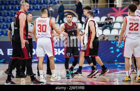 Emmanuel Lecomte von Belgien während des Spiels zwischen Montenegro und den belgischen Löwen, Spiel zwei von fünf in der Gruppe A bei der EuroBasket 2022, Samstag, 03. September 2022, in der Tbilisi Arena, in Tiflis, Georgien. Die Basketball-Europameisterschaft findet vom 1. Bis 18. September statt. BELGA FOTO NIKOLA KRSTIC Stockfoto