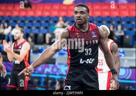 Retin Obasohan aus Belgien, abgebildet während des Spiels zwischen Montenegro und den belgischen Löwen, Spiel zwei von fünf in der Gruppe A beim EuroBasket 2022, Samstag, 03. September 2022, in der Tbilisi Arena, in Tiflis, Georgien. Die Basketball-Europameisterschaft findet vom 1. Bis 18. September statt. BELGA FOTO NIKOLA KRSTIC Stockfoto