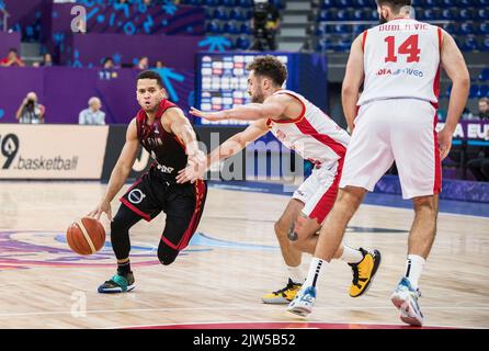 Emmanuel Lecomte von Belgien während des Spiels zwischen Montenegro und den belgischen Löwen, Spiel zwei von fünf in der Gruppe A bei der EuroBasket 2022, Samstag, 03. September 2022, in der Tbilisi Arena, in Tiflis, Georgien. Die Basketball-Europameisterschaft findet vom 1. Bis 18. September statt. BELGA FOTO NIKOLA KRSTIC Stockfoto