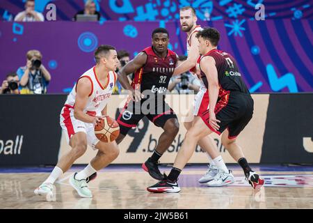 Retin Obasohan aus Belgien, abgebildet während des Spiels zwischen Montenegro und den belgischen Löwen, Spiel zwei von fünf in der Gruppe A beim EuroBasket 2022, Samstag, 03. September 2022, in der Tbilisi Arena, in Tiflis, Georgien. Die Basketball-Europameisterschaft findet vom 1. Bis 18. September statt. BELGA FOTO NIKOLA KRSTIC Stockfoto