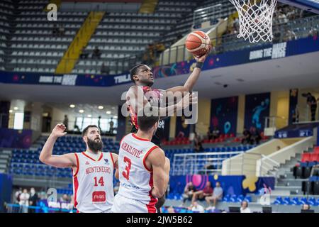 Retin Obasohan aus Belgien, abgebildet während des Spiels zwischen Montenegro und den belgischen Löwen, Spiel zwei von fünf in der Gruppe A beim EuroBasket 2022, Samstag, 03. September 2022, in der Tbilisi Arena, in Tiflis, Georgien. Die Basketball-Europameisterschaft findet vom 1. Bis 18. September statt. BELGA FOTO NIKOLA KRSTIC Stockfoto