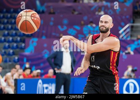 Pierre-Antoine Gillet aus Belgien, abgebildet während des Spiels zwischen Montenegro und den belgischen Löwen, Spiel zwei von fünf in der Gruppe A beim EuroBasket 2022, Samstag, 03. September 2022, in der Tbilisi Arena, in Tiflis, Georgien. Die Basketball-Europameisterschaft findet vom 1. Bis 18. September statt. BELGA FOTO NIKOLA KRSTIC Stockfoto