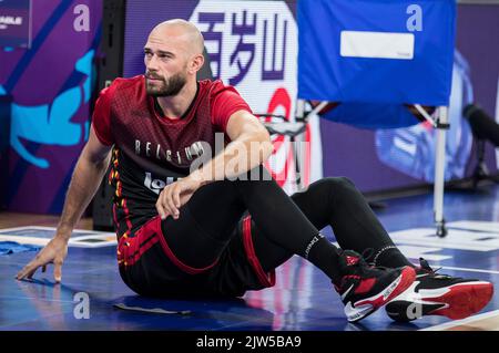 Pierre-Antoine Gillet aus Belgien vor dem Spiel zwischen Montenegro und den belgischen Löwen, Spiel zwei von fünf in Gruppe A bei der EuroBasket 2022, Samstag, 03. September 2022, in der Tbilisi Arena, in Tiflis, Georgien. Die Basketball-Europameisterschaft findet vom 1. Bis 18. September statt. BELGA FOTO NIKOLA KRSTIC Stockfoto