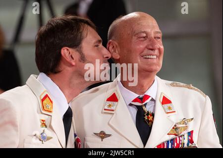 Mario Falak und Charles Eismayer bei der Master Gardner Premiere während der Internationalen Filmfestspiele Venedig 79. (Mostra) in Venedig, Italien am 03. September 2022. Foto von Aurore Marechal/ABACAPRESS.COM Stockfoto