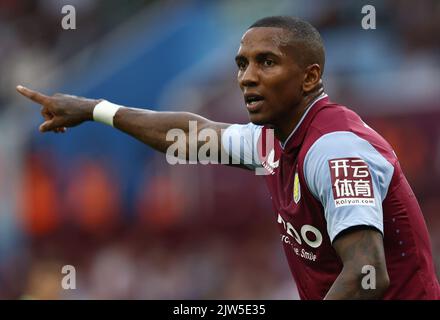 Birmingham, England, 3.. September 2022. Ashley Young von Aston Villa während des Spiels in der Premier League in Villa Park, Birmingham. Bildnachweis sollte lauten: Darren Staples / Sportimage Stockfoto