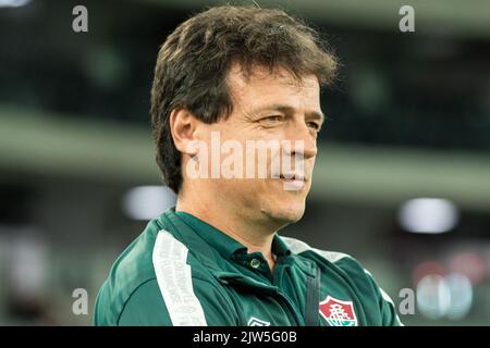 Curitiba, Brasilien. 03. September 2022. PR - Curitiba - 09/03/2022 - BRASILIANISCHER A 2022, ATHLETICO PR X FLUMINENSE - Fernando Diniz Trainer von Fluminense während eines Spiels gegen Athletico-PR im Stadion Arena da Baixada für die brasilianische Meisterschaft A 2022. Foto: Robson Mafra/AGIF/Sipa USA Quelle: SIPA USA/Alamy Live News Stockfoto