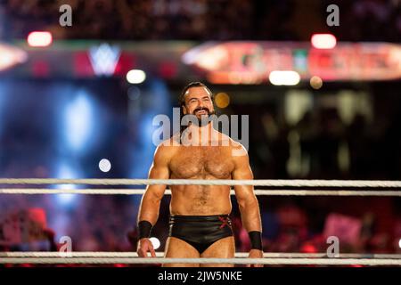 Cardiff, Wales, Großbritannien. 3. September 2022. Drew McIntyre während des WWE ‘Clash beim Castle' Wrestling Event im Fürstentum Stadium in Cardiff. Kredit: Mark Hawkins/Alamy Live Nachrichten Stockfoto