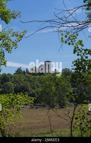 Blick auf das deutsche Dorf Trendelburg mit Schloss Stockfoto