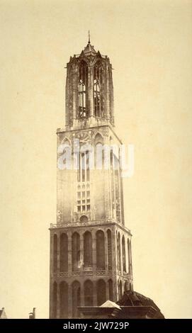 Blick auf den Domturm (Domplein) in Utrecht, von Norden. Stockfoto