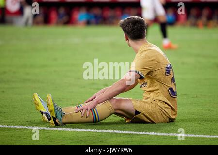 Sevilla, Spanien. 03. September 2022. Gavi (30) des FC Barcelona beim LaLiga Santander-Spiel zwischen dem FC Sevilla und dem FC Barcelona im Estadio Ramon Sanchez Pizjuan in Sevilla. (Foto: Gonzales Photo/Alamy Live News Stockfoto