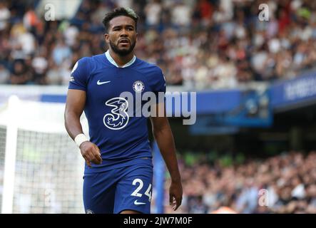 London, England, 3.. September 2022. Reece James von Chelsea während des Spiels der Premier League in Stamford Bridge, London. Bildnachweis sollte lauten: Paul Terry / Sportimage Stockfoto