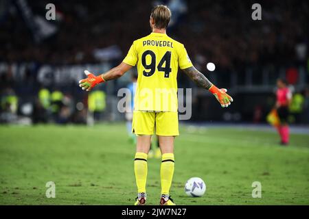 Ivan Provedel Torhüter von Latium bereitet sich auf den Kick während der italienischen Meisterschaft Serie Ein Fußballspiel zwischen SS Lazio und SSC Napoli am 3. September 2022 im Stadio Olimpico in Rom, Italien - Foto Federico Proietti / DPPI Stockfoto