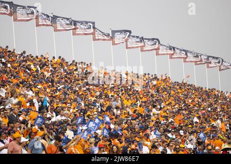 ZANDVOORT - Rennfans vor dem Großen Preis der Niederlande F1 auf dem Circuit Zandvoort am 4. September 2022 in Zandvoort, Niederlande. REMKO DE WAAL Stockfoto