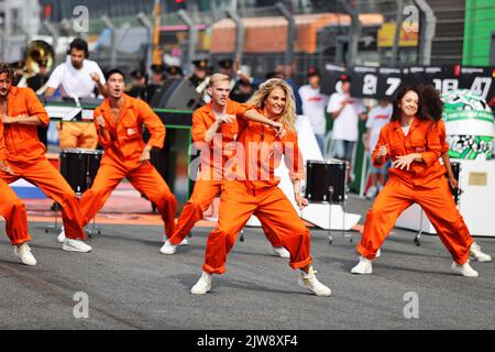 Zandvoort, Niederlande. 04. September 2022. Grid-Atmosphäre. Großer Preis von Holland, Sonntag, 4.. September 2022. Zandvoort, Niederlande. Quelle: James Moy/Alamy Live News Stockfoto