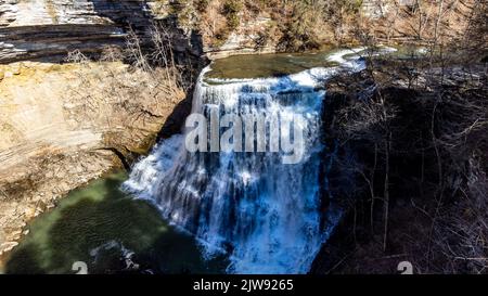 Die Burgess Falls, ein Wasserfall auf dem Falling Water River in Putnam, Tennessee, USA. Stockfoto