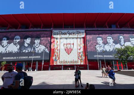 Sevilla, Spanien. 03. September 2022. Stadion während des Liga-Spiels zwischen dem FC Sevilla und dem FC Barcelona im Ramon Sanchez Pizjuan Stadium in Sevilla, Spanien. Bild: DAX Images/Alamy Live News Stockfoto