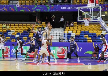 Recife, Brasilien. 03. September 2022. Das Spiel zwischen CANADA X URUGUAY, gültig für die erste Runde der ersten Phase des Männer Basketball America Cup, Americup FIBA 2022, fand am Samstag (03) im Geraldo Magalhães Gym, bekannt als Geraldão Gym, in Recife (PE), Brasilien statt. Quelle: Marcelino Luis/FotoArena/Alamy Live News Stockfoto