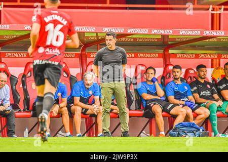 MALLORCA, SPANIEN - 3. SEPTEMBER: Miguel Angel Sanchez Michel von Girona CF während des Spiels zwischen RCD Mallorca und Girona CF von La Liga Santander am 3. September 2022 im Visit Mallorca Stadium Son Moix in Mallorca, Spanien. (Foto von Samuel Carreño/ PX Images) Stockfoto